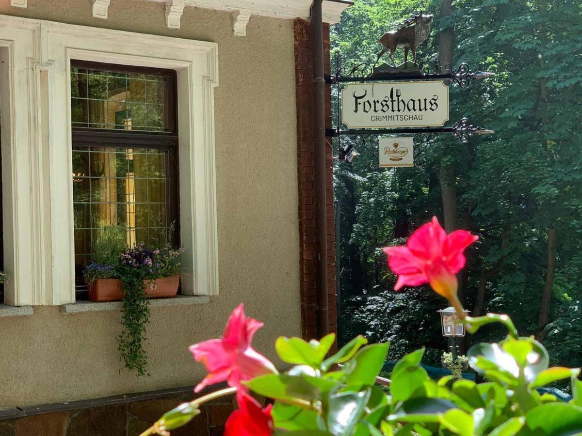 Forsthaus Apartment Crimmitschau Bagian luar foto
